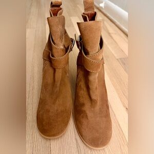 ✨ Poshmark Sales Pitch – See by Chloé “Shade” Suede Boots – Size 10 ✨